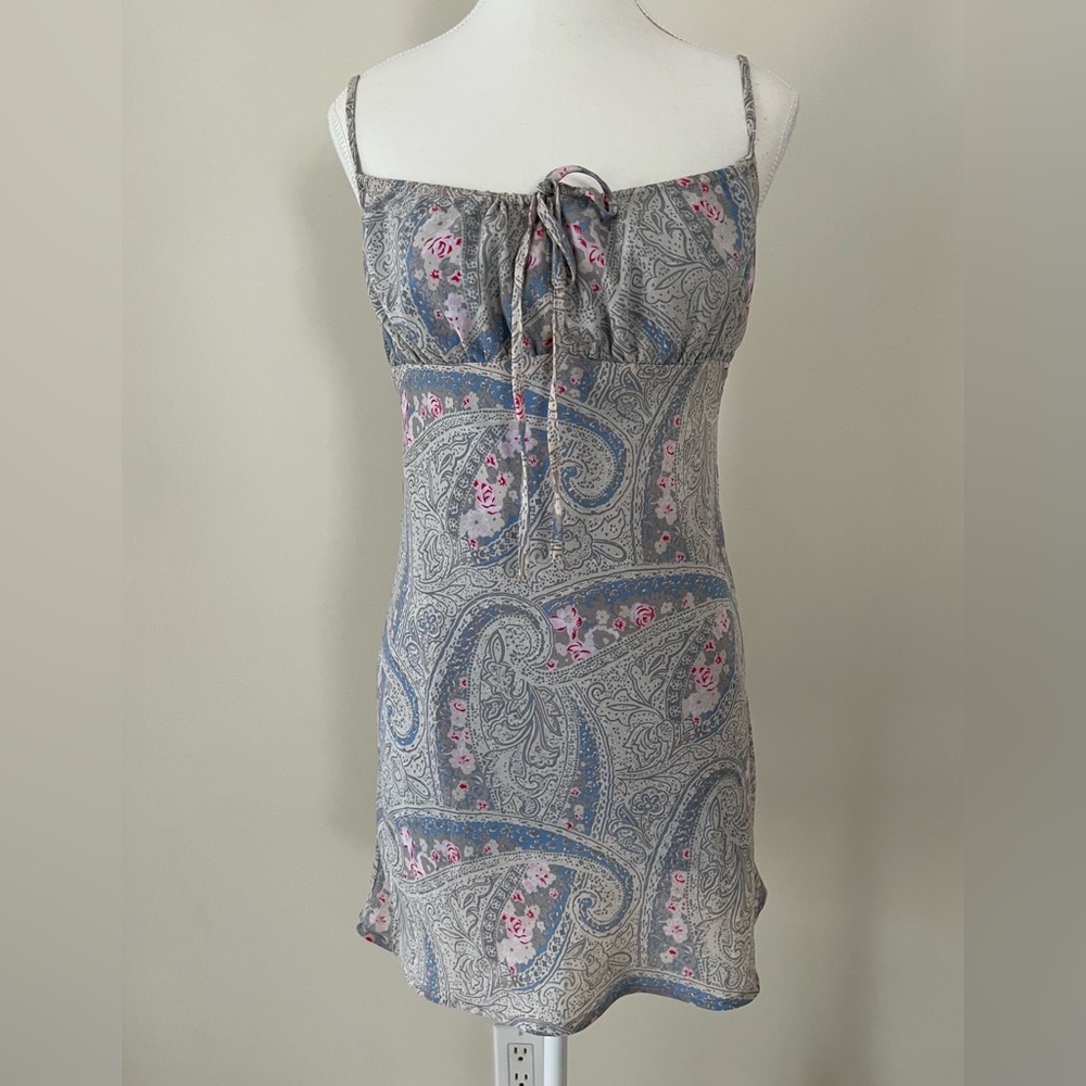 Glassons Gray and Pink Paisley Maxi Dress